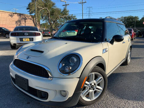 2014 MINI Clubman for sale at Das Autohaus Quality Used Cars in Clearwater FL