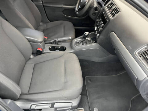 2015 Volkswagen Jetta