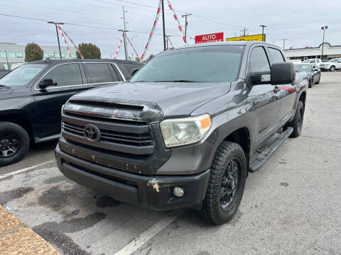2015 Toyota Tundra SR5