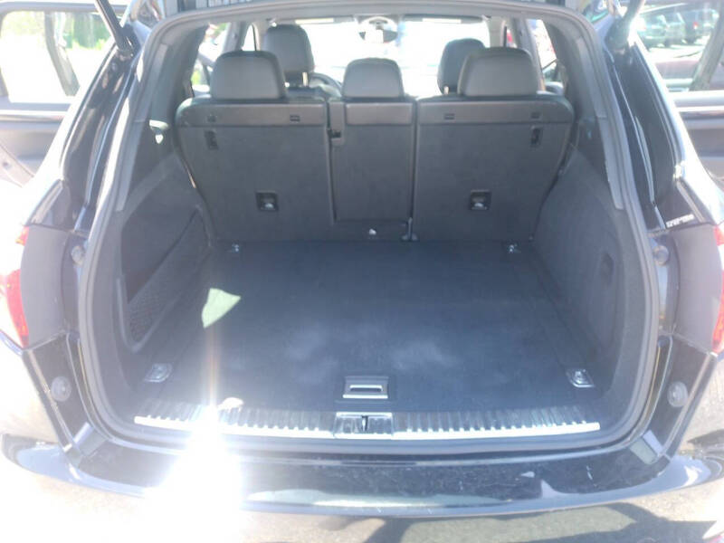 2014 Porsche Cayenne Platinum