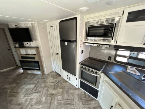 2023 Forest River 28BHHSS2B