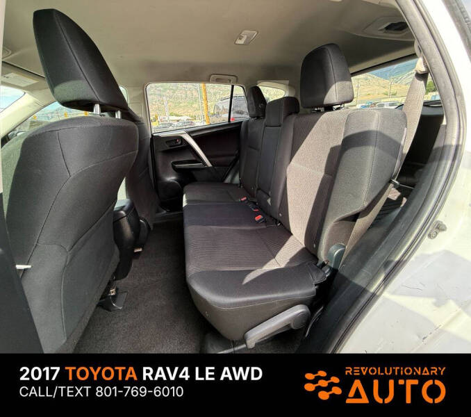 2017 Toyota RAV4 LE
