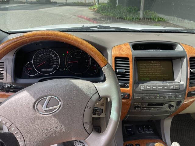 2004 Lexus GX 470