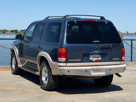 2001 Ford Explorer Eddie Bauer