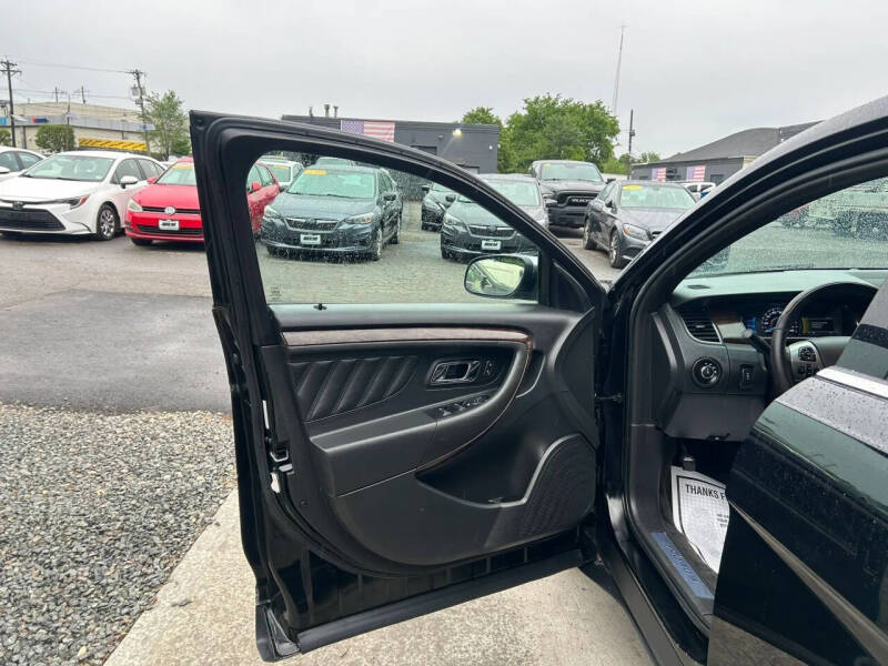 2018 Ford Taurus Limited