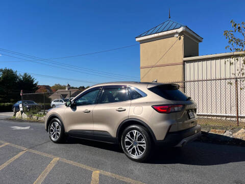 2020 Ford Escape SEL