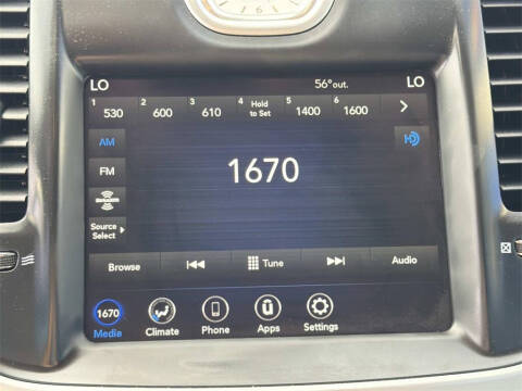 2022 Chrysler 300 Touring