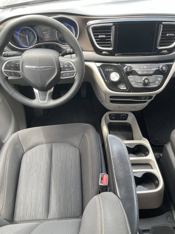 2017 Chrysler Pacifica Touring