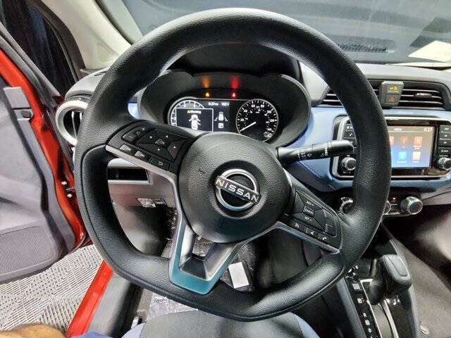 2025 Nissan Versa SV