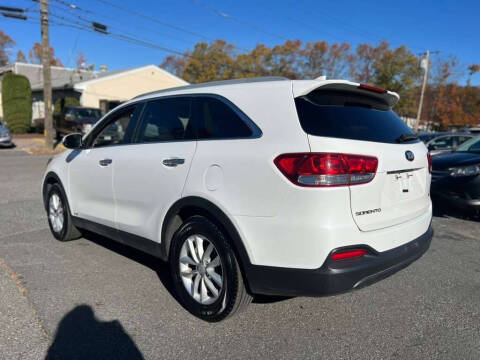 2018 Kia Sorento LX