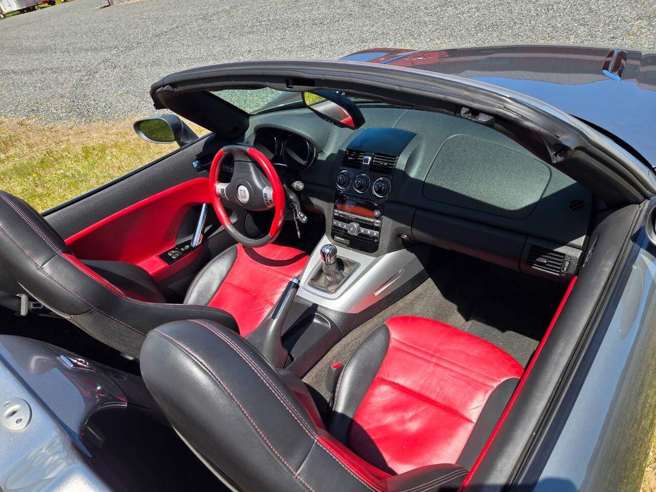 2007 Saturn SKY 3