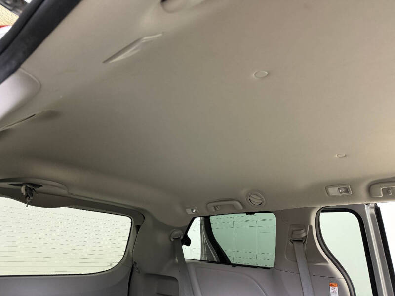 2020 Toyota Sienna XLE Premium 8-Passenger