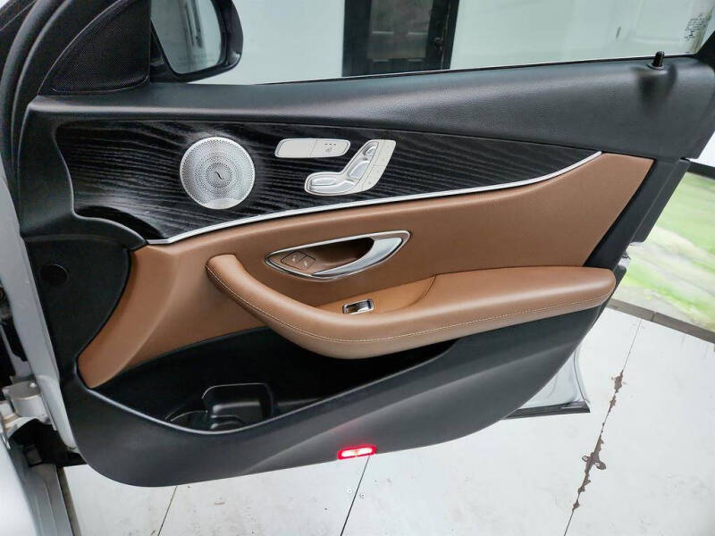 2019 Mercedes-Benz E-Class E 300