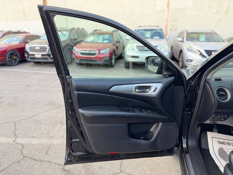 2017 Nissan Pathfinder