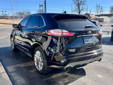 2020 Ford Edge Titanium