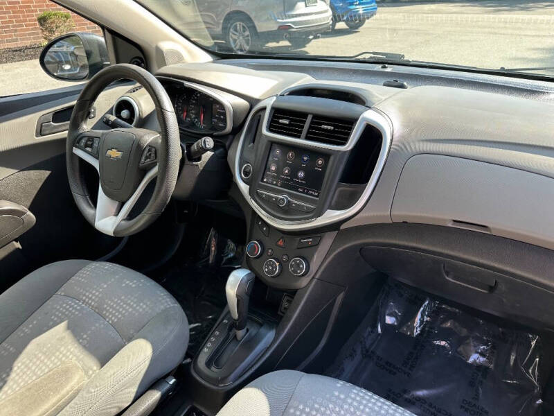 2020 Chevrolet Sonic LT