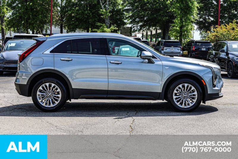 2025 Cadillac XT4 Premium Luxury