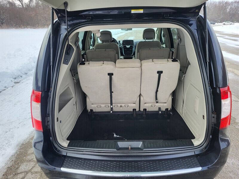 2011 Chrysler Town and Country Touring