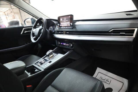 2022 Mitsubishi Outlander ES