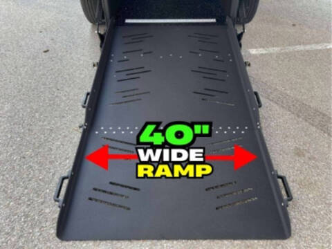 2025 Toyota Sienna LE 8-Passenger