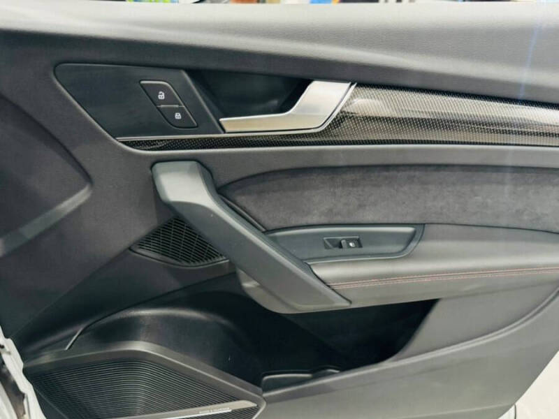 2024 Audi SQ5 3.0T quattro Premium Plus