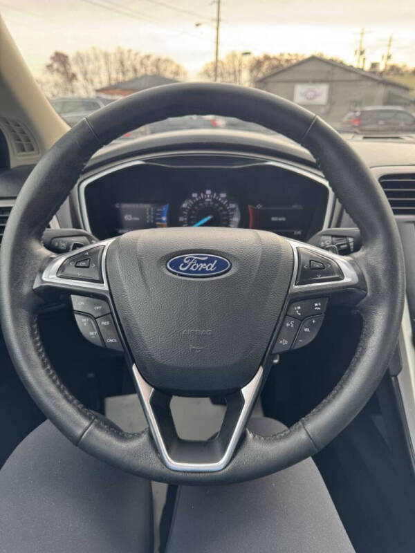 2019 Ford Fusion SEL