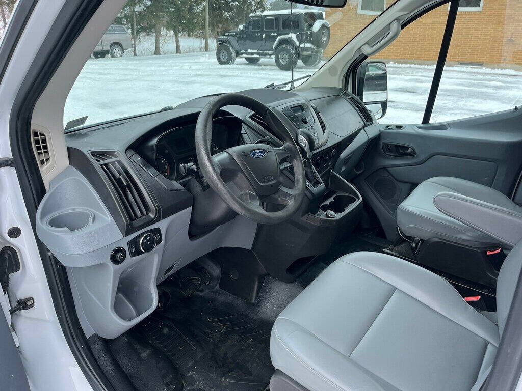2017 Ford Transit 11