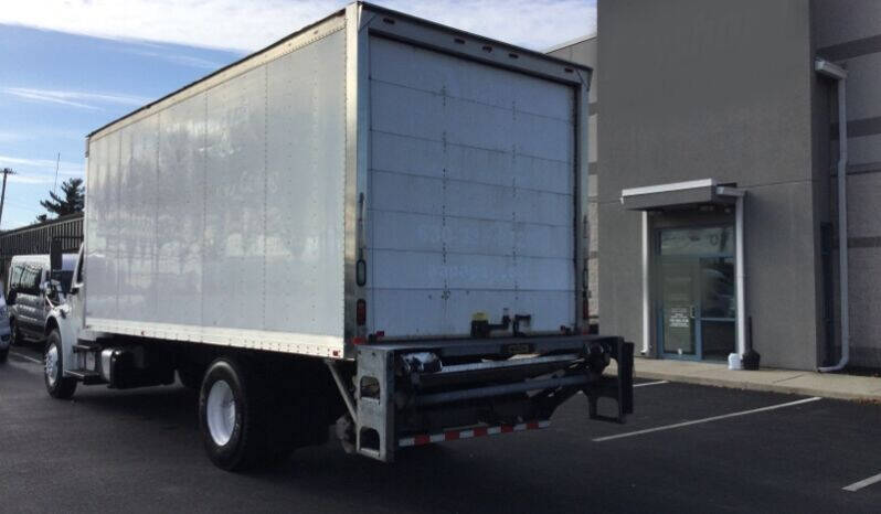 2015 Freightliner M2 106