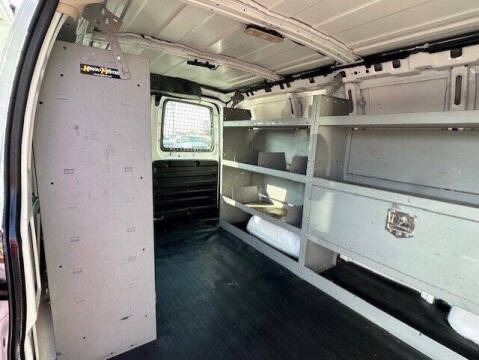 2017 Chevrolet Express 2500