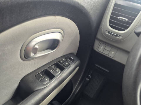 2014 Kia Soul +