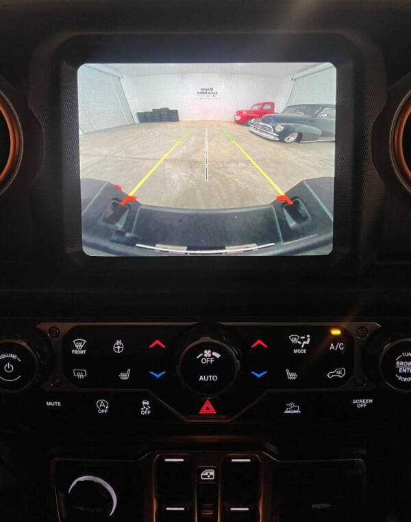 2022 Jeep Gladiator Mojave