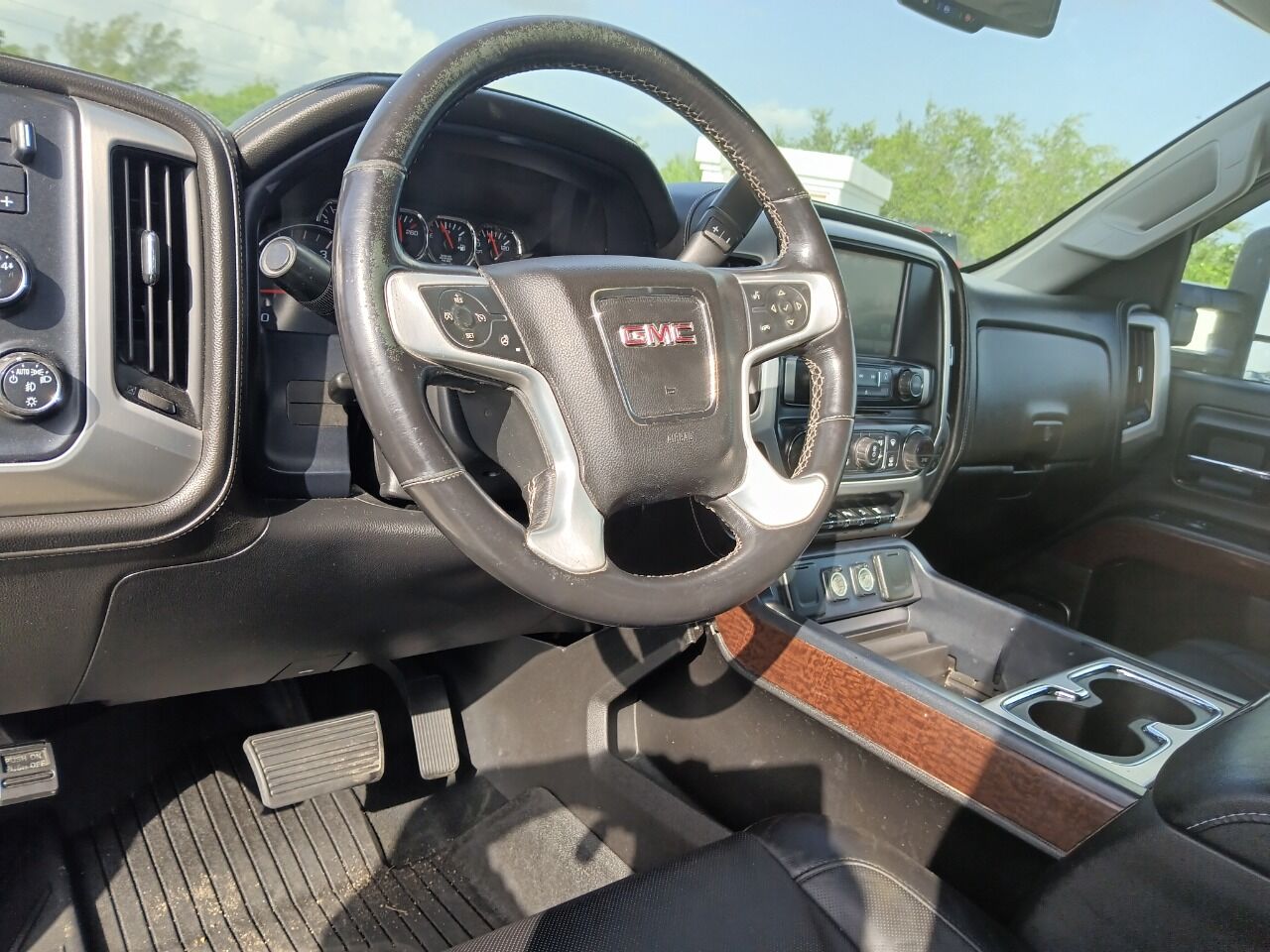 2015 GMC Sierra Pickup - $24,950
