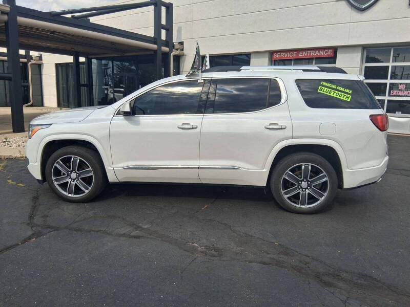 2017 GMC Acadia Denali