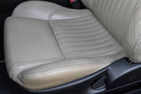 2005 Ford Thunderbird Deluxe