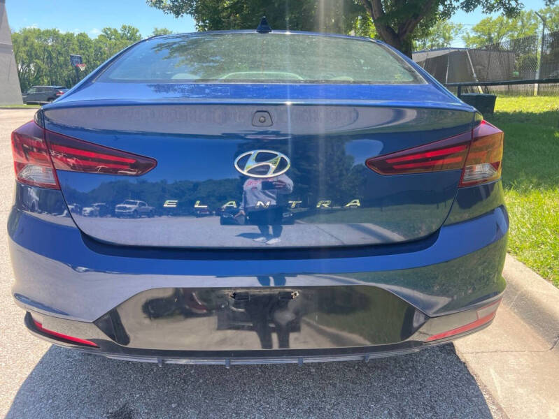 2019 Hyundai Elantra