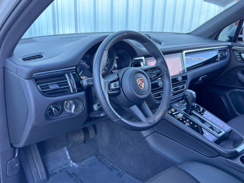 2023 Porsche Macan