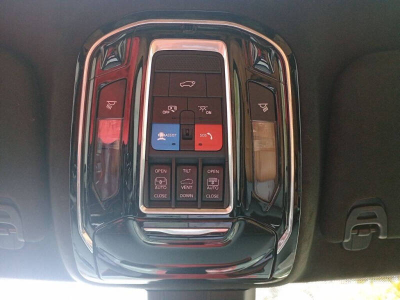 2023 Jeep Grand Wagoneer L Series III