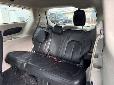 2022 Chrysler Pacifica Touring L