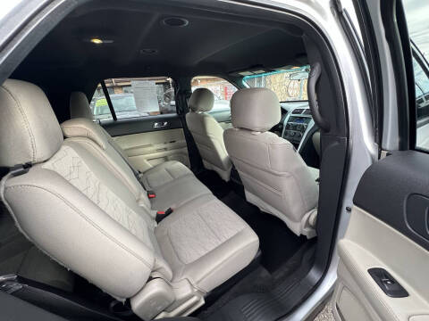 2015 Ford Explorer