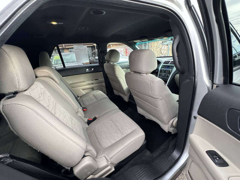 2015 Ford Explorer