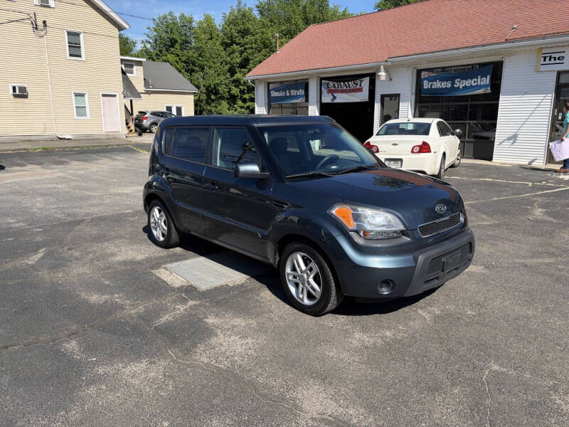 2011 Kia Soul +