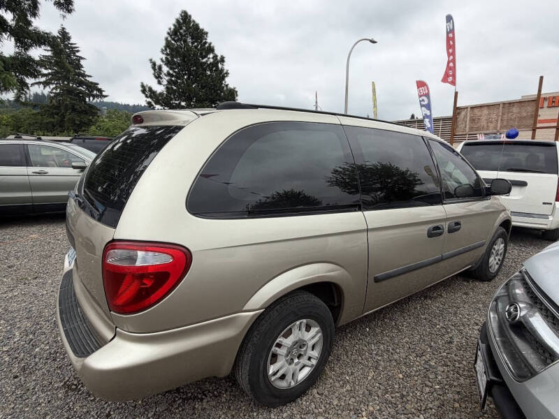 2005 Dodge Grand Caravan SE