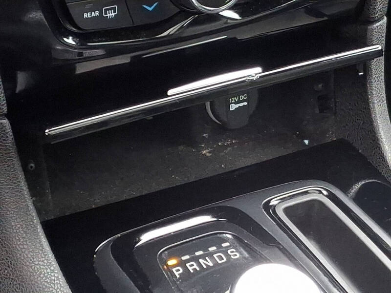 2023 Chrysler 300 S V6