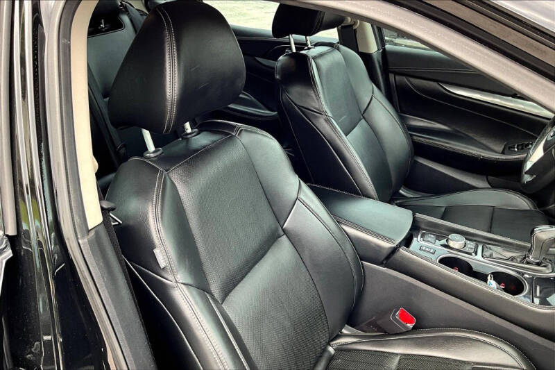 2022 Nissan Maxima 3.5 SV