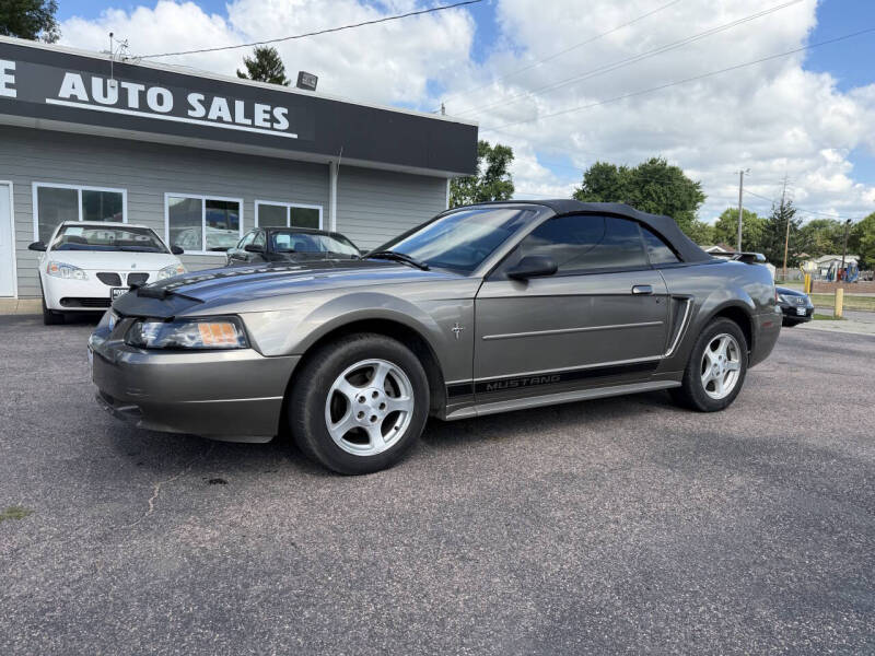 2002 Ford Mustang Deluxe