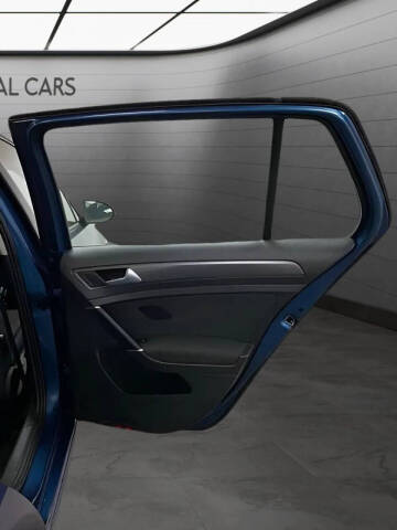 2019 Volkswagen Golf SE