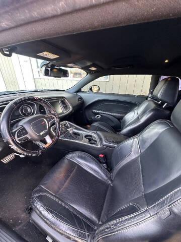 2015 Dodge Challenger SXT Plus