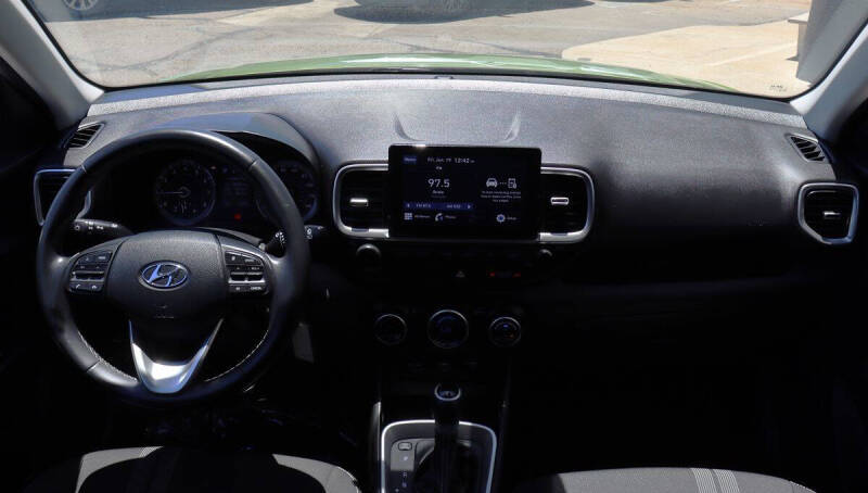 2021 Hyundai Venue SEL