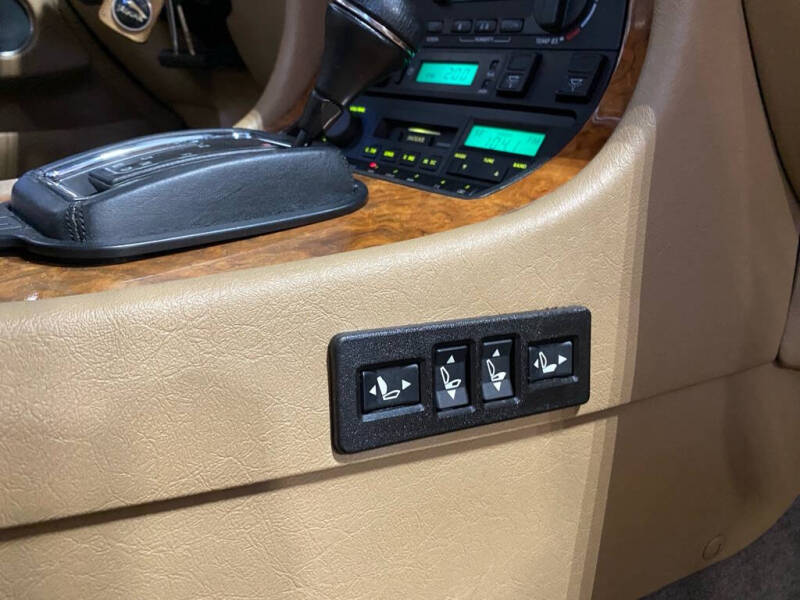 1990 Jaguar XJ-Series XJ6