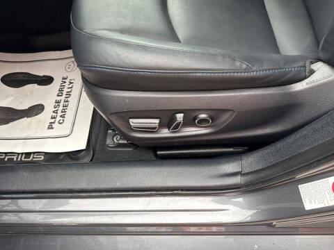 2017 Toyota Prius Four Touring